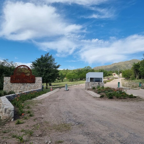 Imagen 11 de 15 de Exclusivo Lote En Venta De 1053m2 Ubicado En Villa Giardino
