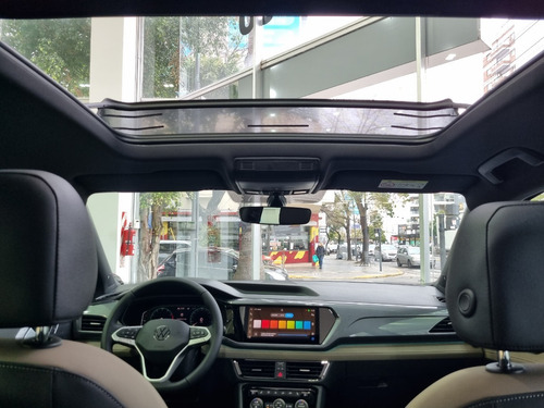 Imagen 15 de 23 de Volkswagen Taos Highline Hero 250 Tsi 0 Km Autotag Vw Nuñ
