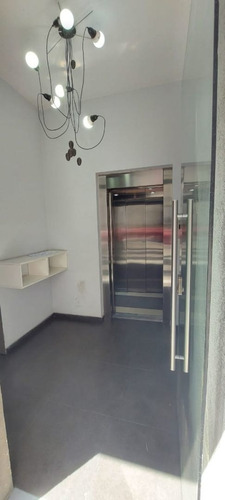Imagen 3 de 13 de Oficina En Alquiler En Quilmes Centro