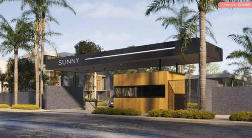 Casa En Venta En Sunny Tigre 