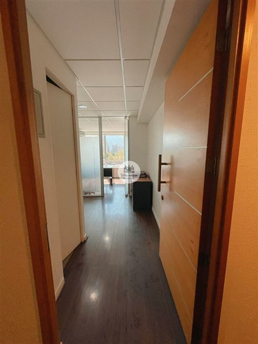 Imagen 3 de 21 de Oficina En Venta En Las Condes