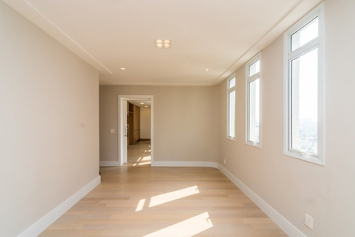 Imagem 6 de 8 de O Apartamento Conta Com Os Acabamentos Top De Linha Do Mercado, Sendo Piso De Madeira Maciça Indusparquet, Metais Hansgrohe, Iluminação 100% Led, Pisos Molhados Decortiles, Cooktop - Ap00996 - 700848
