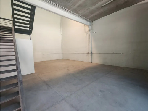 Arriendo Bodega Uso Mixto Con Trifásica