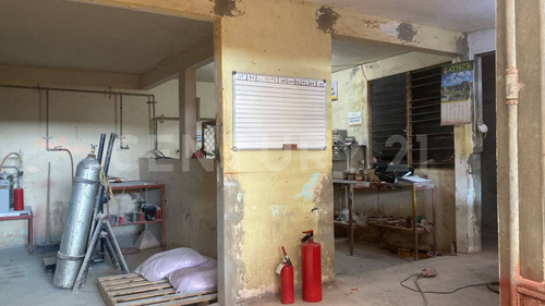 Bodega En Renta, Col. Lazaro Cardenas, Coatzacoalcos, Veracruz.