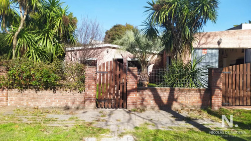 Casa En Venta, Maldonado, A Pasos Del Centro, Excelente Orientacion Solar