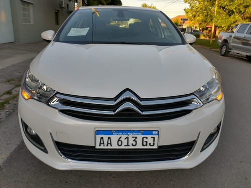 Imagen 8 de 16 de Citroen C4 Lounge Feel Pack 1.6 Hdi