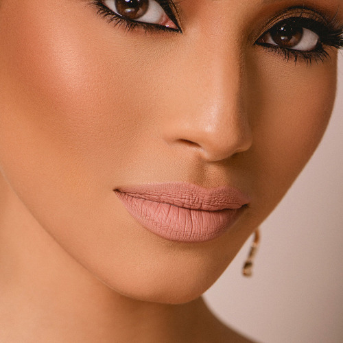 Labial Matte Taupe Creme Larga Duración Arantza