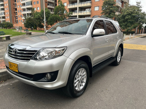 Toyota Fortuner 2.7l 4x2