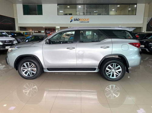 Toyota Hilux Sw4 Srx 2.8 Diesel - 7 Lugares