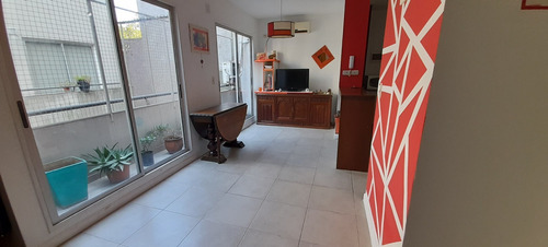 Imagen 2 de 14 de Unidad De 2 Y ½ Con Balcón Y Terraza Propia