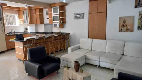 Imagen 4 de 13 de Casa En Venta + Dos Anexos En Obra Gris Club Hípico Los Teques