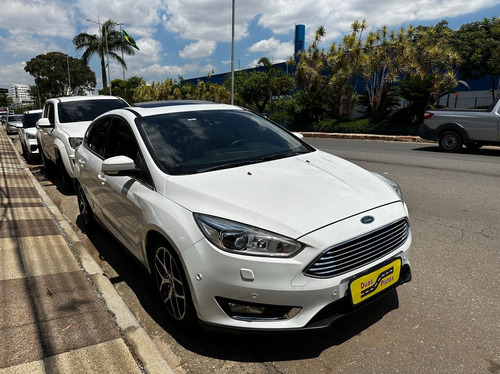 Ford Focus Sedan 2.0 TITANIUM PLUS 16V