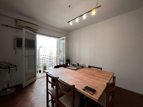 Venta - Departamento De Tres Dormitorios Con Balcón En Centro Río, Rosario