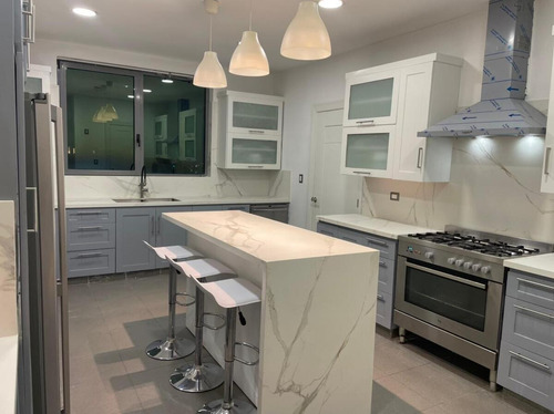 Imagen 4 de 12 de Apartamento En Alquiler En Serralles De Una Habitación Amueblado