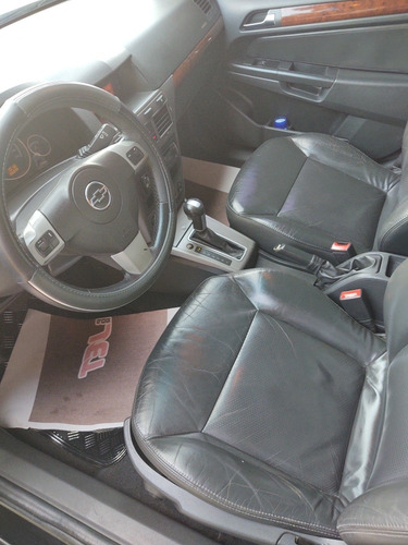Imagem 11 de 12 de Chevrolet Vectra 2007 2.4 16v Elite Flex Power Aut. 4p