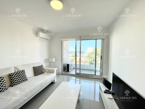 Apartamento En Brava, 3 Dormitorios *