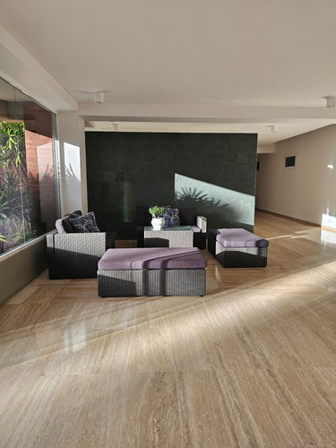Moderno Apartamento En Punta Pacifico
