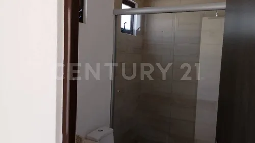 Casa En Renta Al Sur En Residencial Lucerna