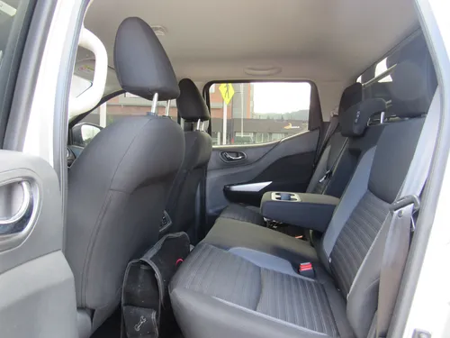 Nissan Frontier 2.3 Cd 4X4 Xe Mt