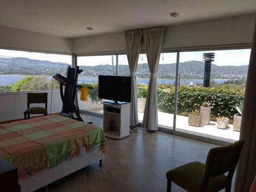 Venta Casa + Departamento V. Del Lago Carlos Paz