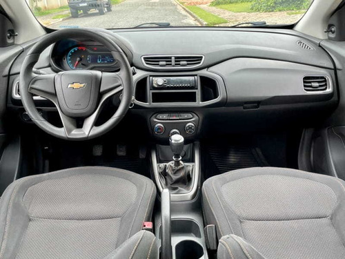 Imagem 11 de 15 de Chevrolet Onix 1.0 Lt 8v Flex 4p Manual 2013