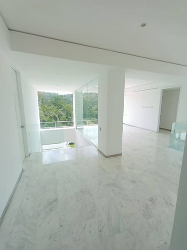 Imagen 13 de 14 de 133159 Liliana Trias 04140432833 Moderna Casa Venta Guaparo