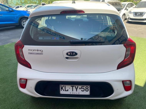 Kia Morning Ex 1.2l 5mt Abs Ac 2017