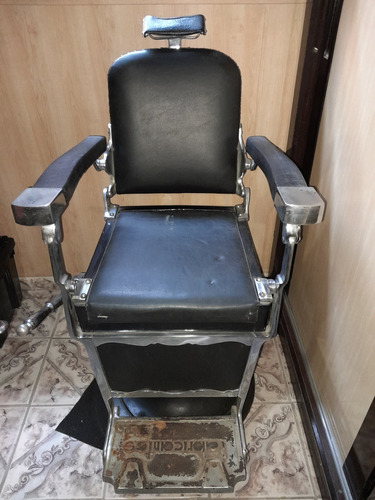 Cadeira De Barbeiro Antiga 