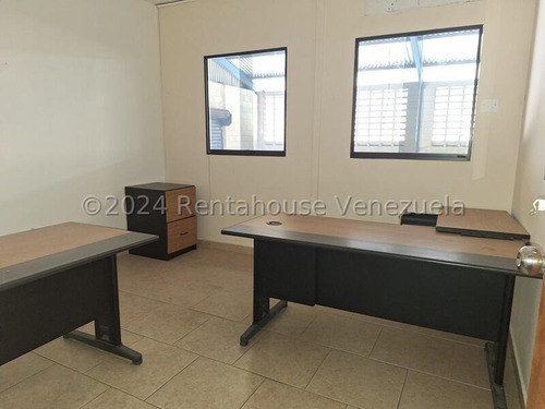 Galpon Venta 1700 Mts 200 Mts De Oficina, Transformadores Propios, Tanque Agua 20.000 Litros Zona Industrial Cerca Cargillvalencia Carabobo Leida Falcon Lf24-17335