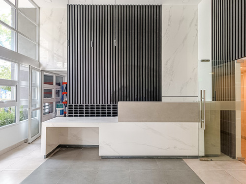 Edificio Av. Sta. Rosa (1 Est. 1 Bod.) Vista Norte Piso 4