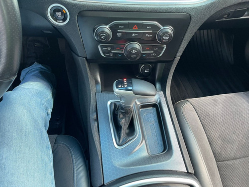 Dodge Charger 5.7 R-t At