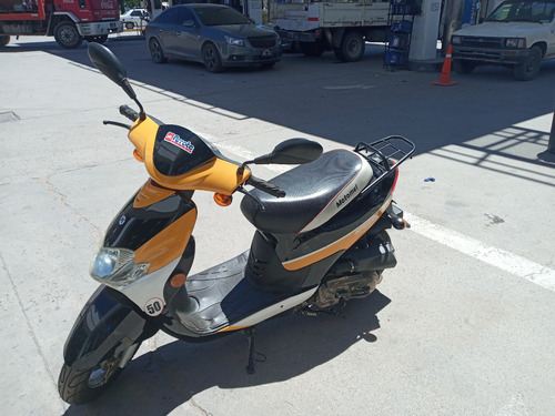 Scooter Motomel Speedy 50cc. Urbaba Pequeña 0km Mod 2013