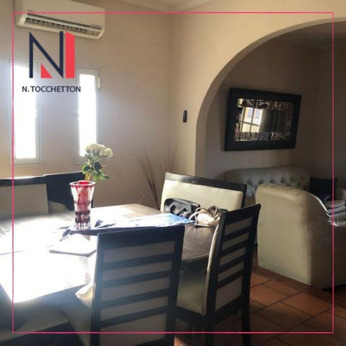 Imagen 2 de 10 de Casa En Venta En Villa Udaondo