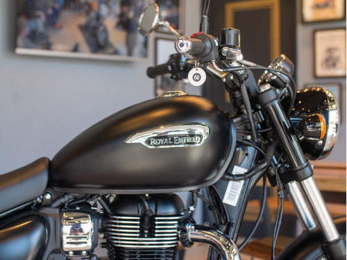 Imagen 14 de 25 de Royal Enfield Meteor 350 Stellar Negra Reserva
