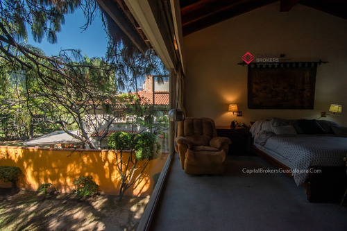 Hermosa Casa De Lujo En Venta En Puerta De Hierro Zona Andares.