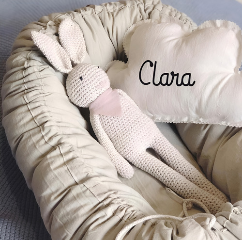 Nidito De Contención Crudo + Almohada Nube + Amigurumi. Crudo- Conejo Visón