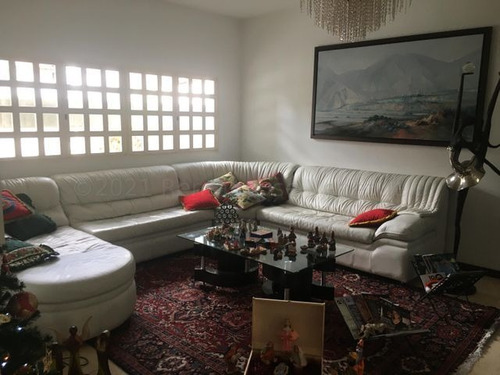 Imagen 3 de 12 de Casa En Venta En Prados Del Este 21-13811 Caro Fermoso 0424-2083128