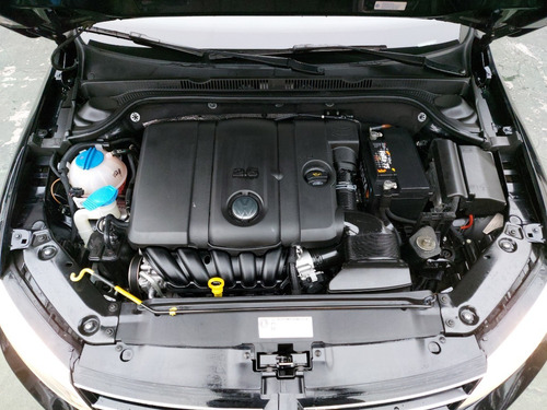 Imagen 18 de 19 de Volkswagen Vento Advanced Plus 2.5 Manual