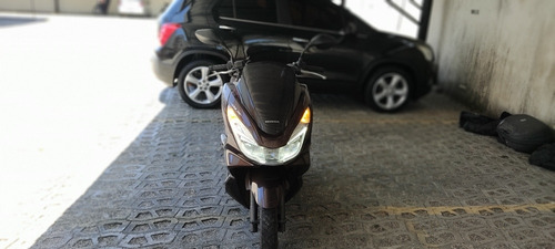 Imagem 4 de 7 de Honda Dlx