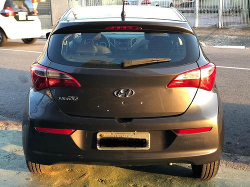 Imagem 4 de 8 de Hyundai Hb20 1.0 Comfort 12v 2018