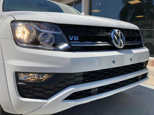Imagen 11 de 15 de Volkswagen Amarok D/cabina V-6 Comfortline 4x4 0km My2023