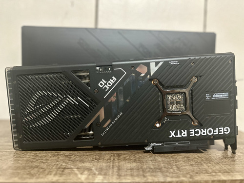 Placa De Vídeo Asus Rog Strix Rtx 4080 Super