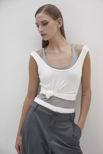 Remera Musculosa Básica New Valencia One Mujer Sweet