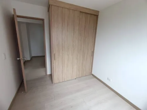 Apartamento En Arriendo Toledo 1092-2550