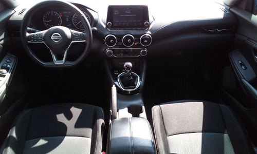 Imagen 14 de 15 de Nissan Sentra 2020 2.0 Advance Mt