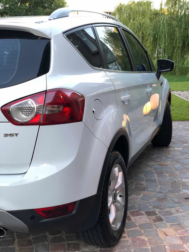 Ford Kuga 2.5 Titanium At 4x4 L (ku05) 2010