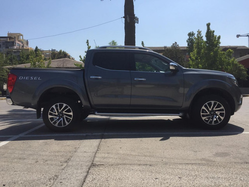 Nissan Np300