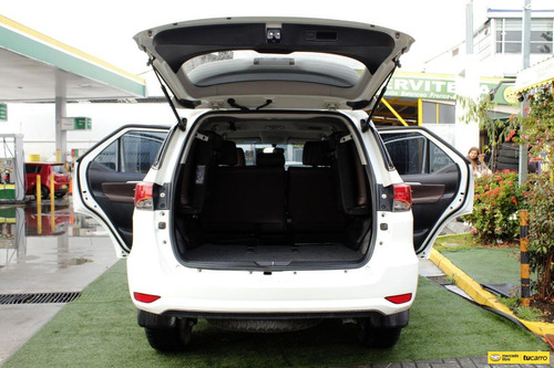Toyota Fortuner Street Euro Iv