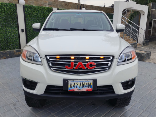 Jac T6