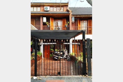 Imagen 1 de 11 de Triplex En Venta En Haedo